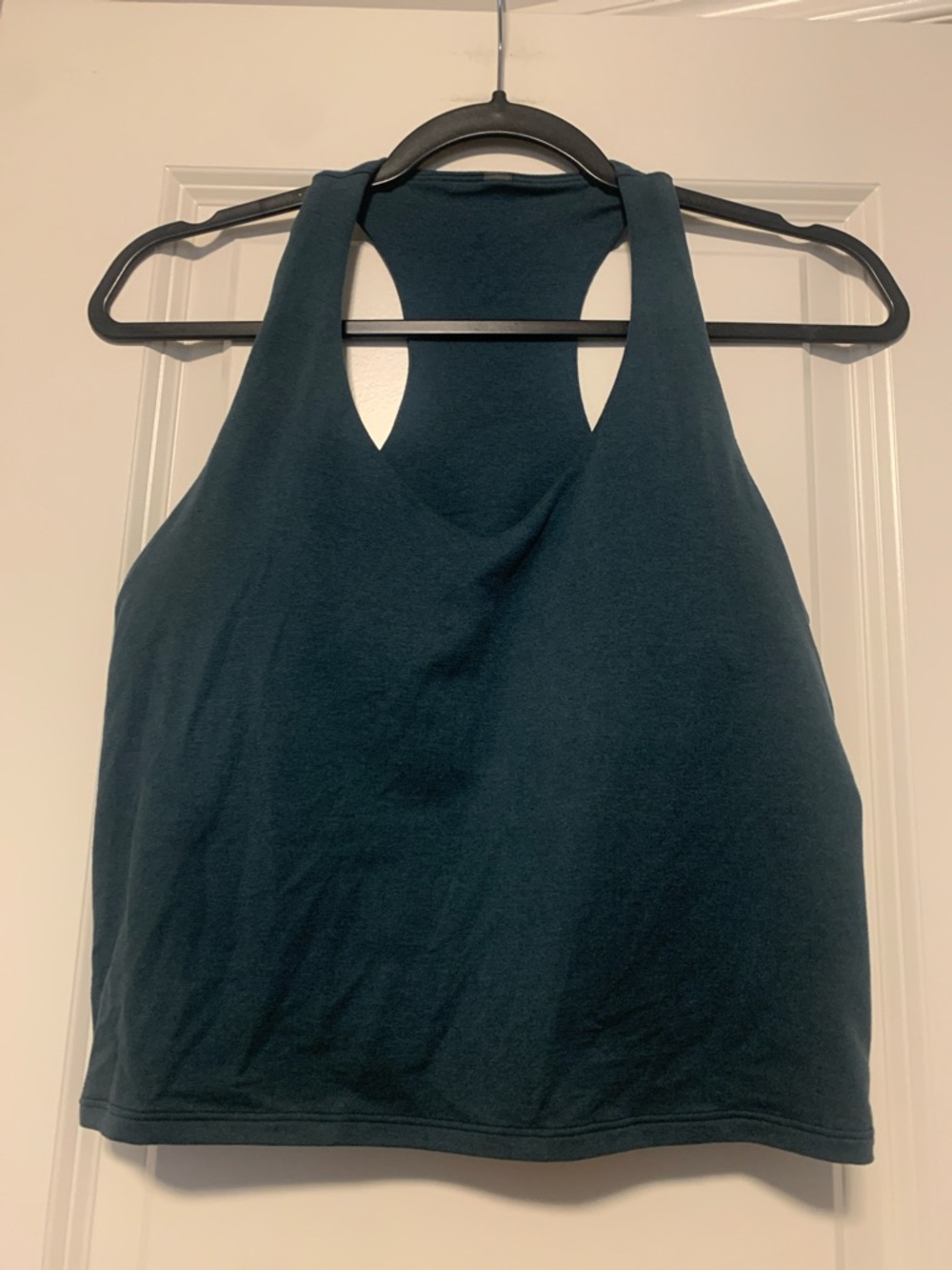 Vuori Racerback Tank Top in Deep Teal w/ pads, Sz L, Good Condition